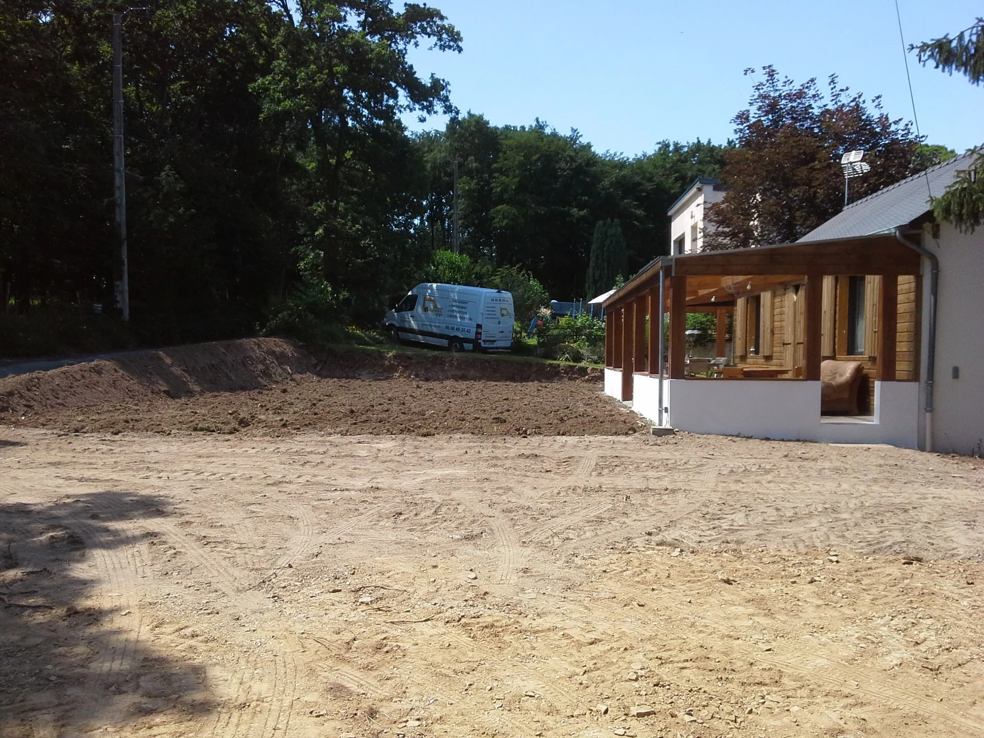 Terrassement de maison à Rennes et ses alentours : le guide complet pour réussir ses travaux