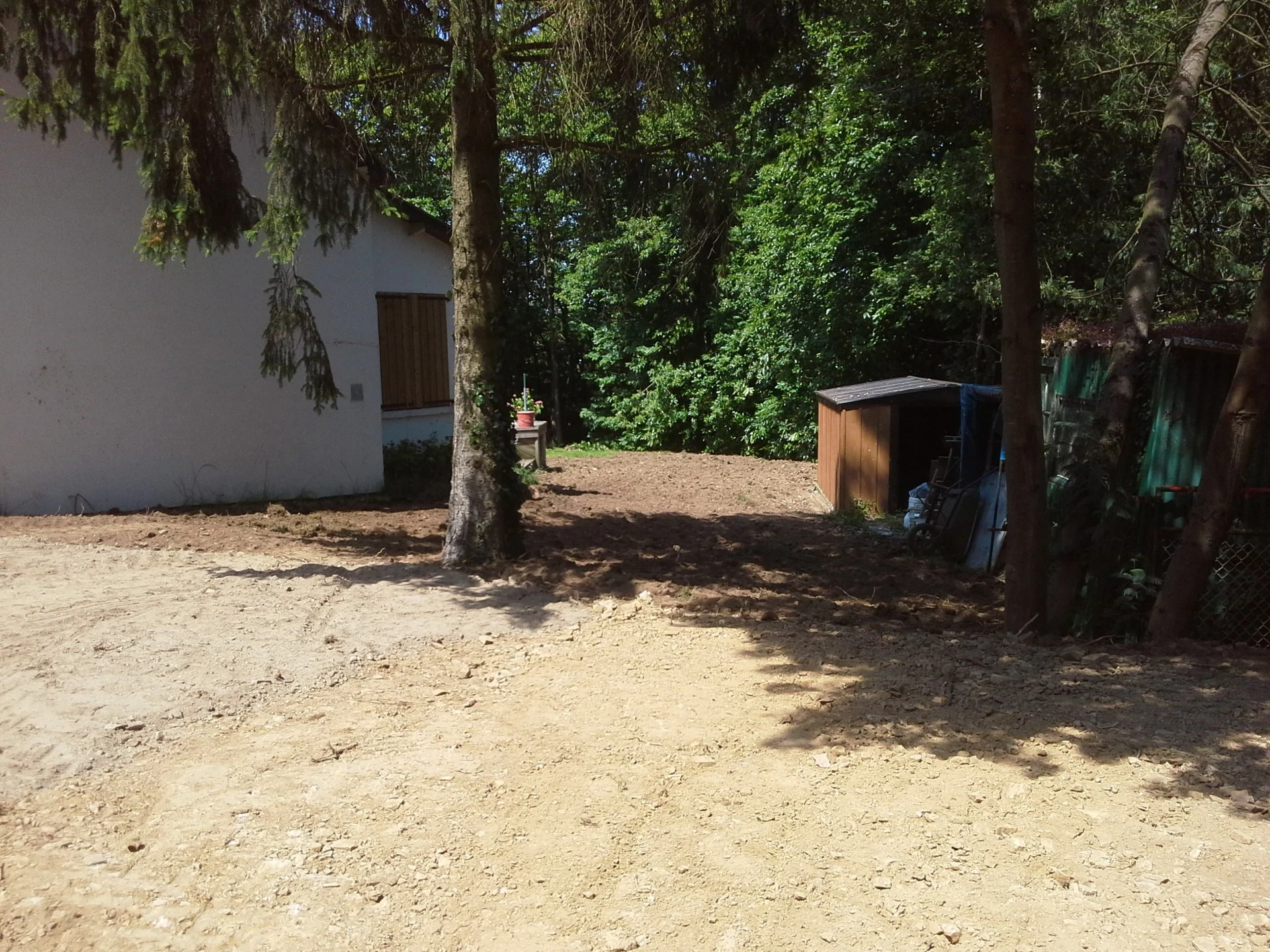 Nivelage-sur-la-zone-de-remblais.jpg