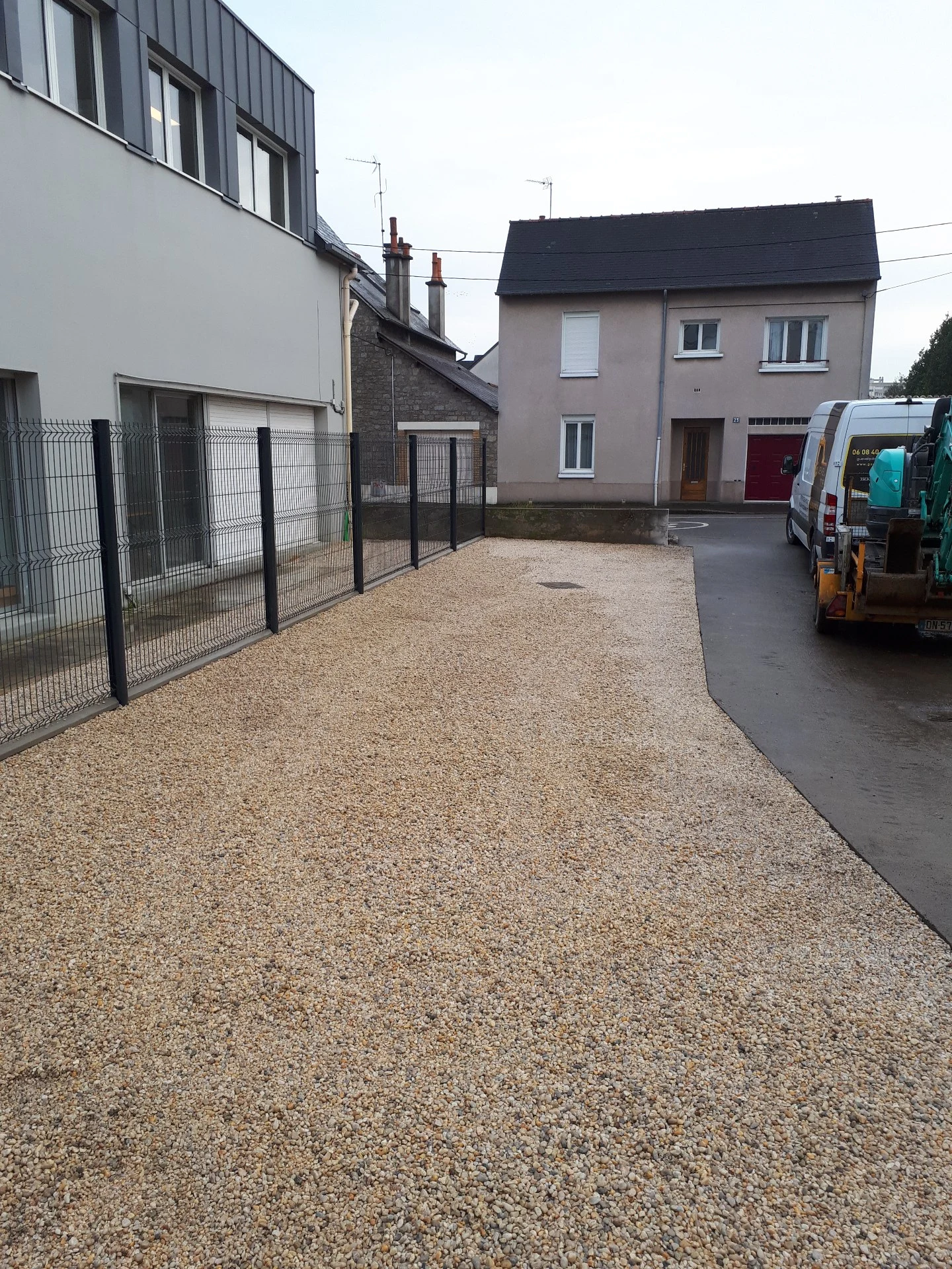 11-Cloture-et-gravillons.jpg