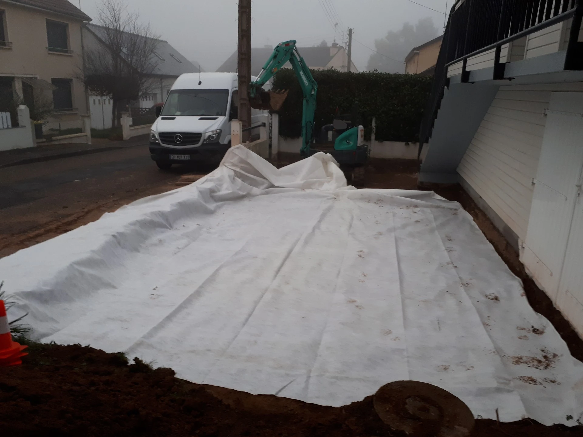 3-Mise-en-place-d-un-geotextile-S41-155-grammes.jpg