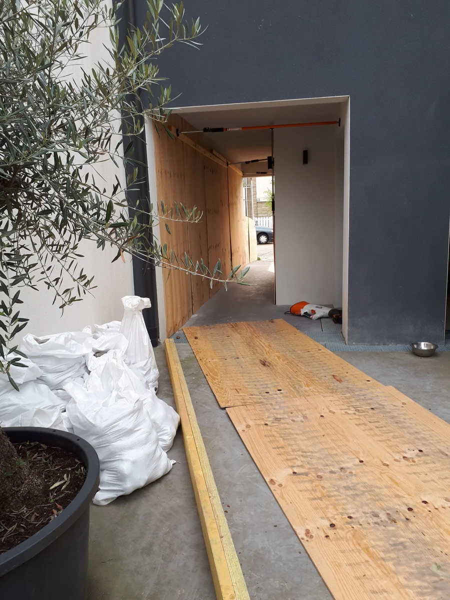 1-Mise-en-place-de-protection-pour-le-passage-des-engins.jpg